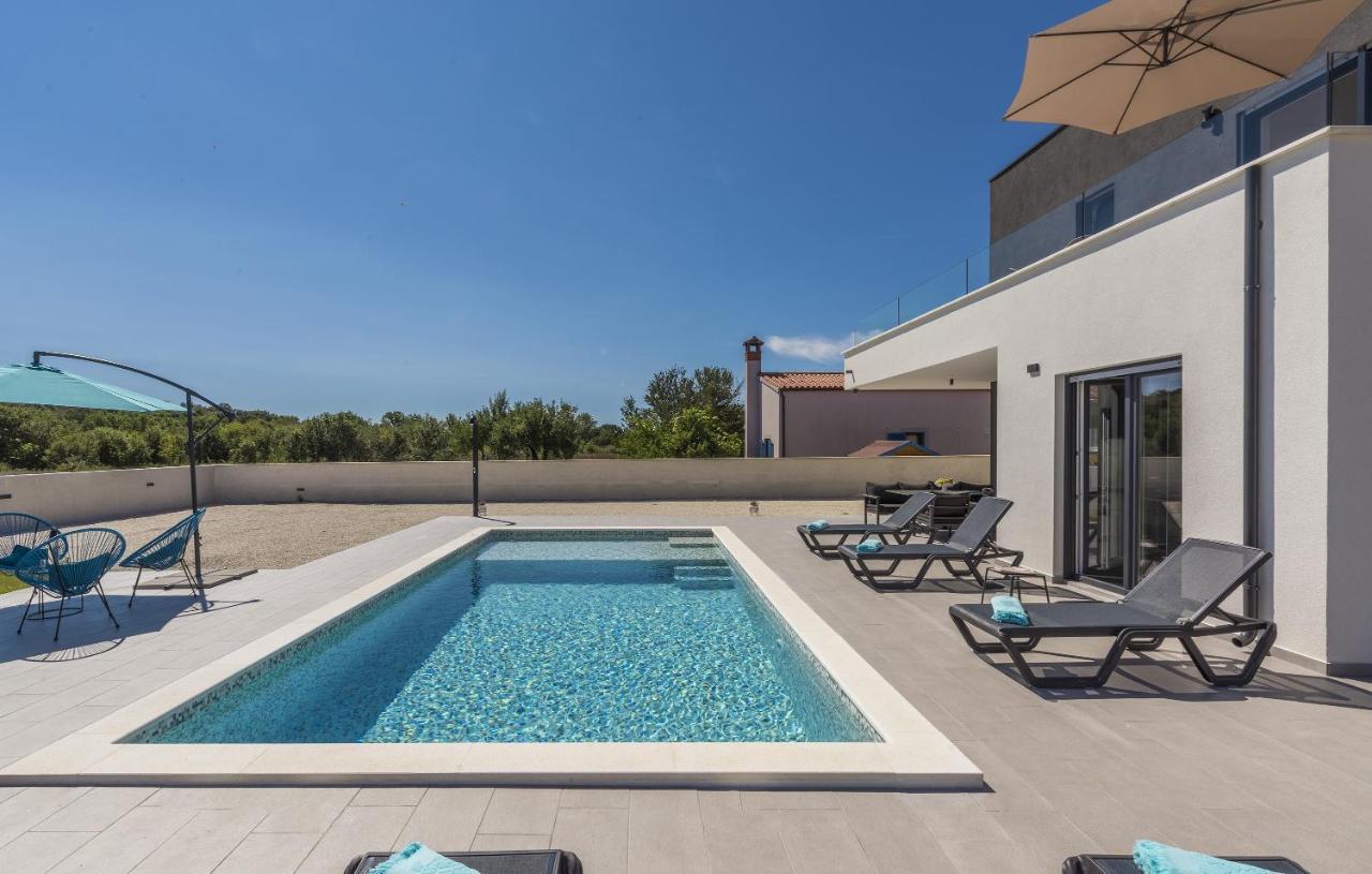 Elite Villa *